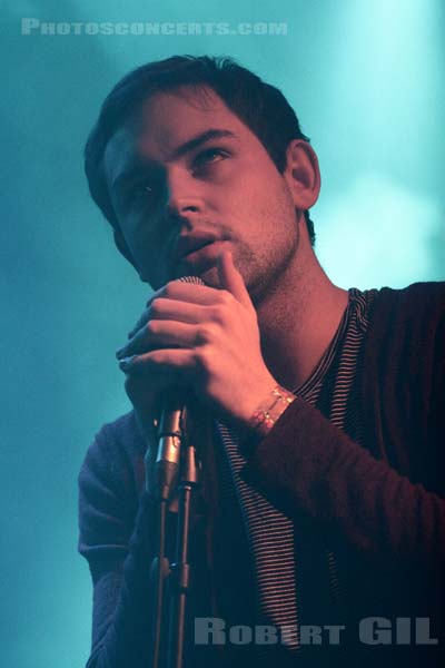 THE TWILIGHT SAD - 2007-12-17 - PARIS - Nouveau Casino - James Alexander Graham